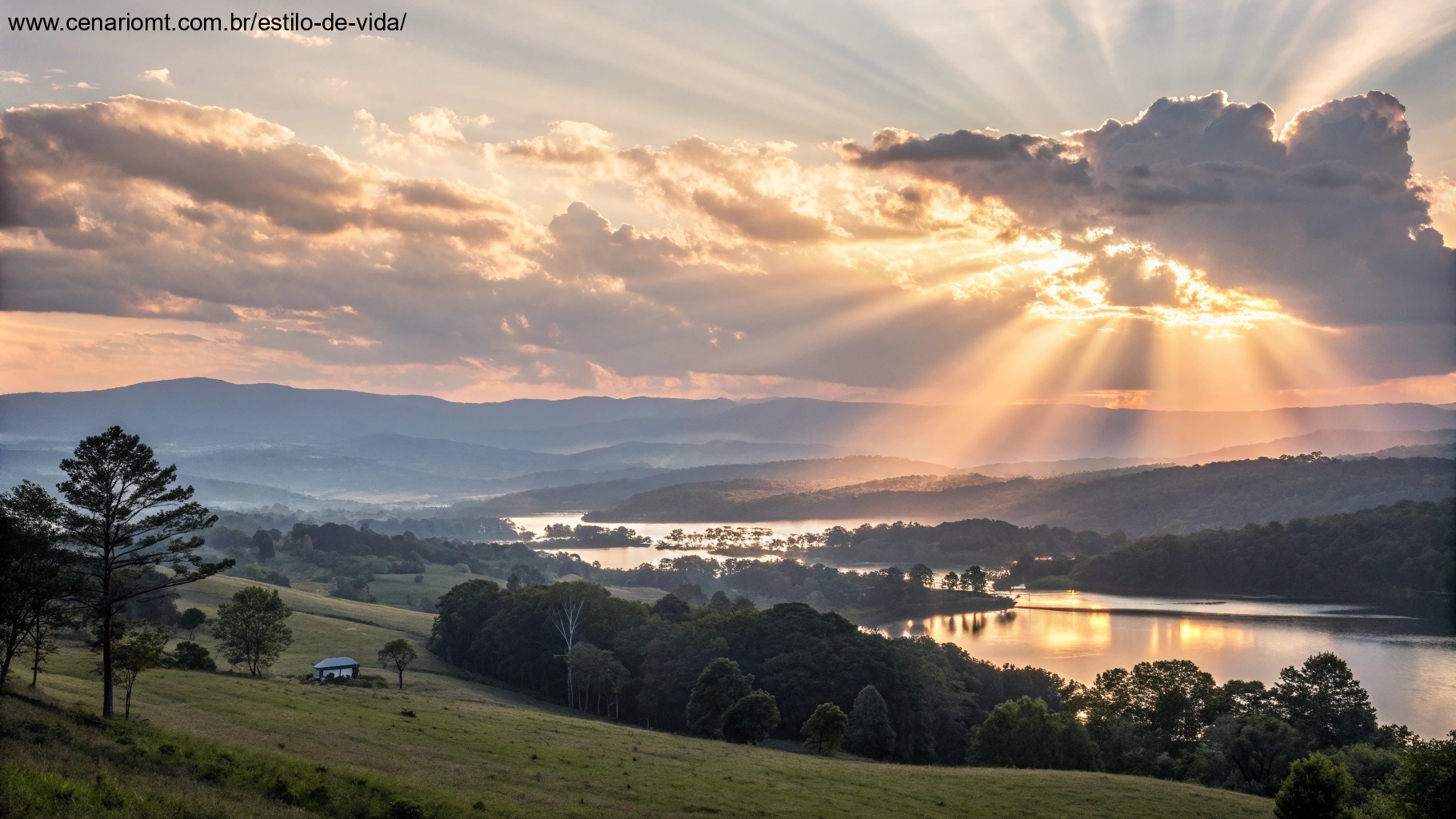 Imagem de um amanhecer com raios de luz atravessando nuvens, simbolizando fé e esperança.