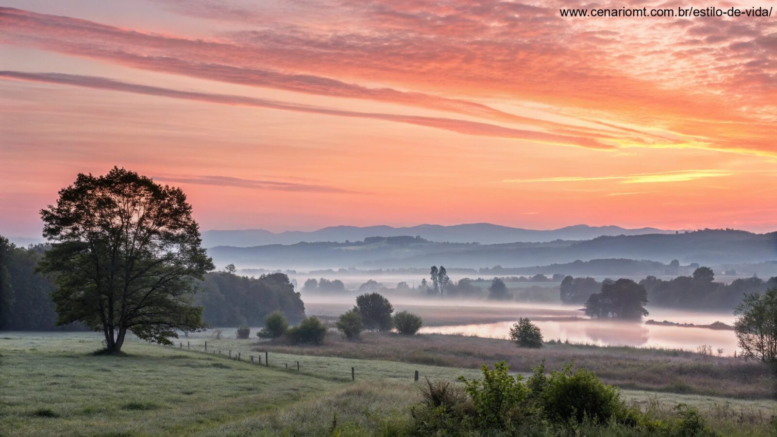 Cena tranquila de um amanhecer com um nascer do sol suave sobre uma paisagem pacífica, simbolizando um sábado abençoado e reflexão espiritual.