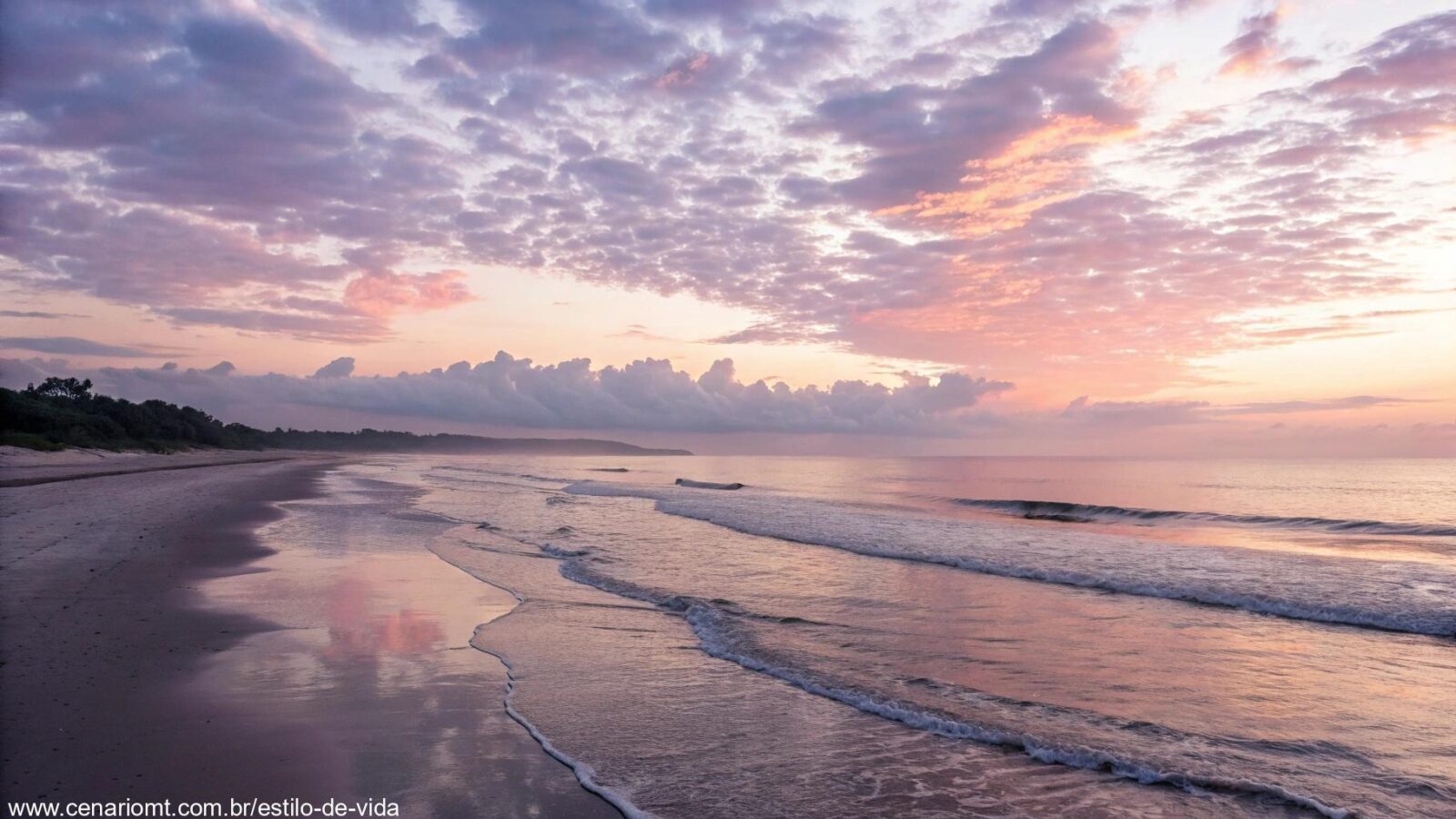 Caminho pacífico de um amanhecer tranquilo em uma praia serena.
