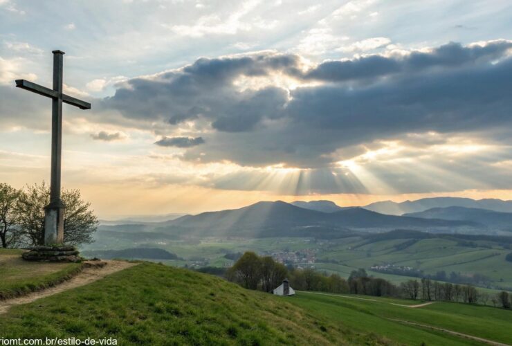 Cena tranquila de uma manhã com uma cruz de madeira em uma colina, luz do sol suave atravessando as nuvens e uma paisagem serena com campos verdes e montanhas ao fundo