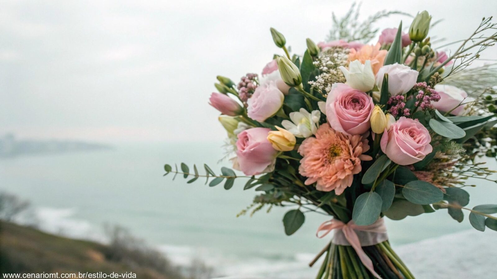 Imagem tranquila simbolizando o Dia da Mulher, com um buquê de flores em cores suaves e luz suave