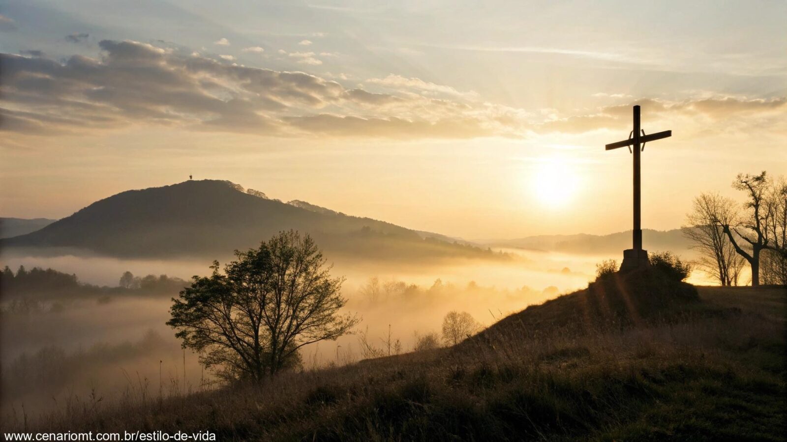 Nascer do sol sereno com uma cruz no horizonte representando renovação espiritual