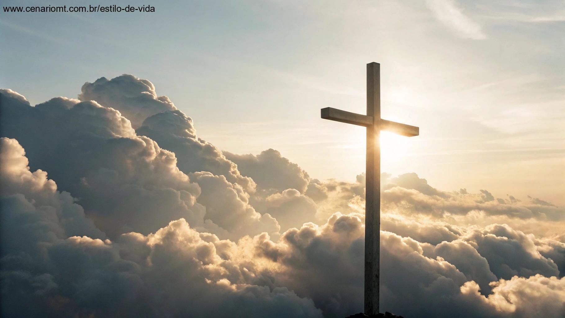 Uma cruz simples cercada por nuvens suaves, com uma luz quente irradiando dela.