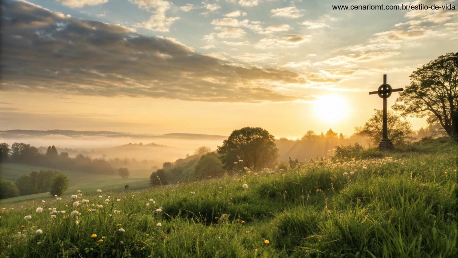 Amanhecer sereno sobre um campo tranquilo com luz dourada suave filtrando através de nuvens gentis, uma silhueta de cruz ao fundo
