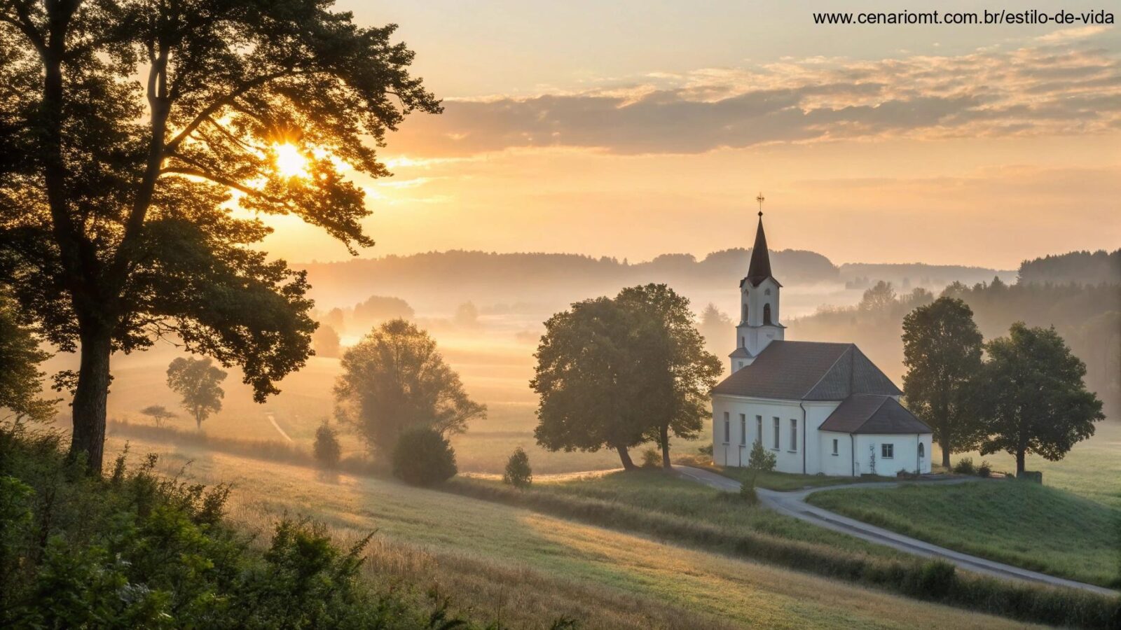 Igreja no campo ao amanhecer representando fé e início de semana