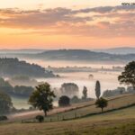 Amanhecer tranquilo no campo em uma manhã de terça-feira