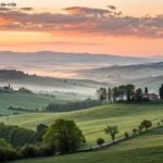 Uma paisagem tranquila ao amanhecer, simbolizando a esperança e a fé para um dia de oração.