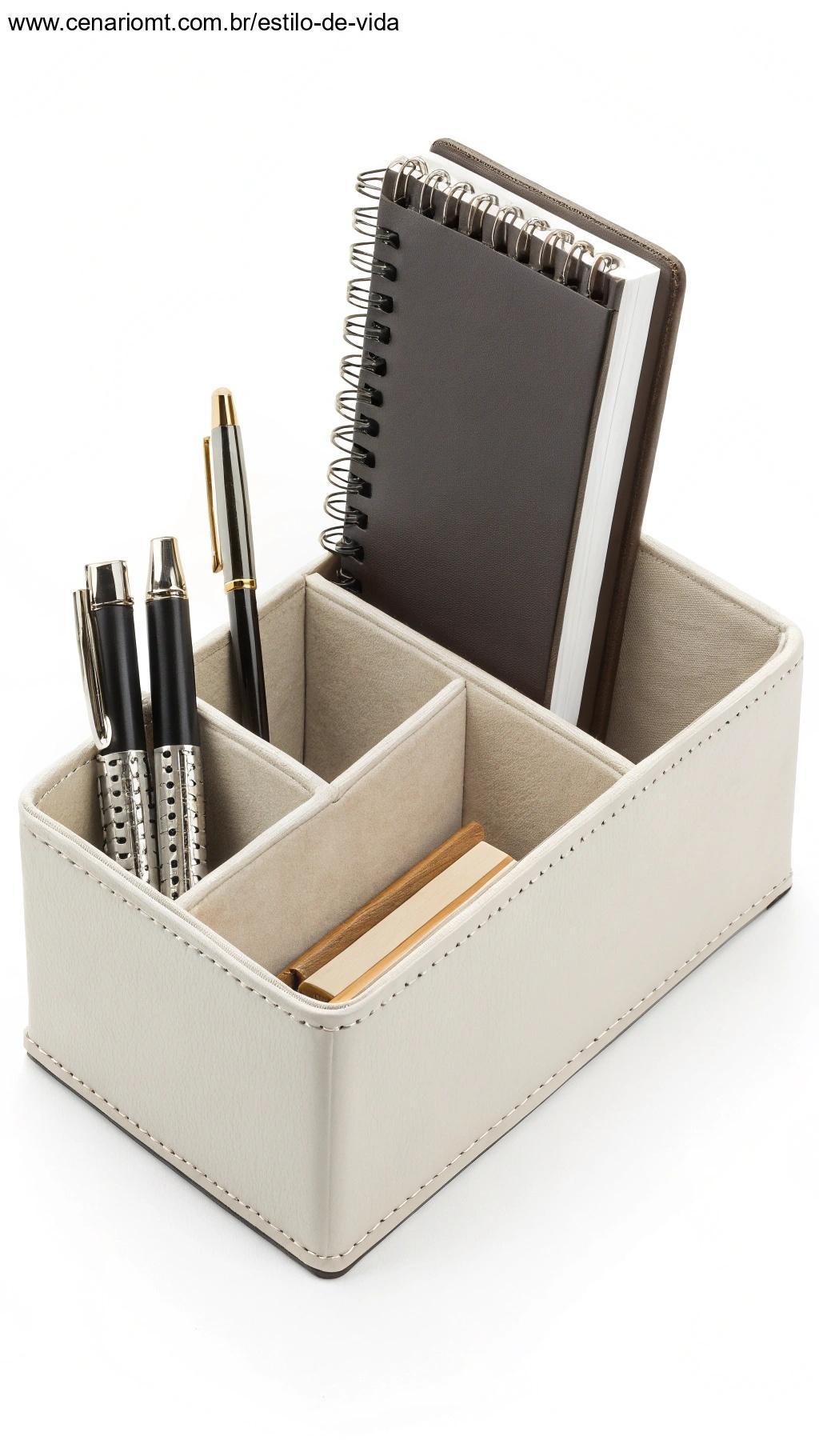 Organizador de mesa moderno em tons neutros