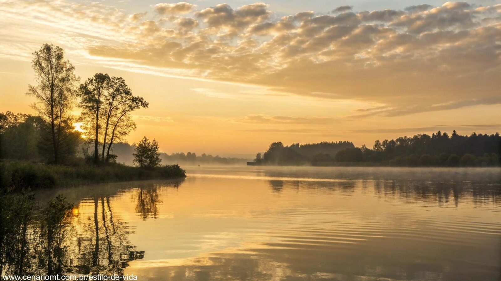 Paisagem serena para a Oração do Dia com um amanhecer tranquilo sobre um lago calmo.