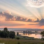 Paisagem ao amanhecer representando inspiração e fé para a sexta-feira