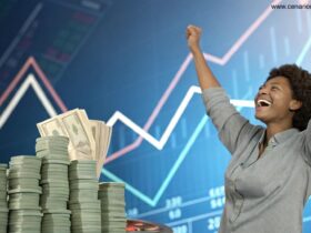 Pessoa feliz celebrando resultado da Loteria Federal concurso 5973 com gráficos e dinheiro ao fundo