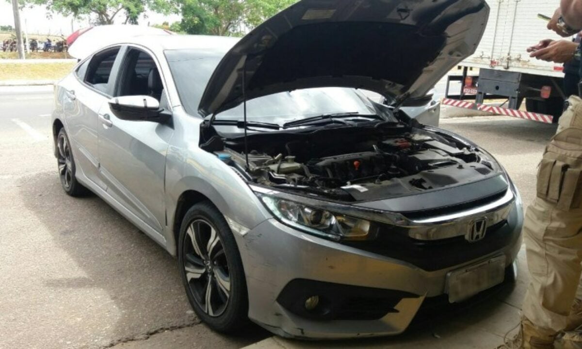 encontre carros roubados