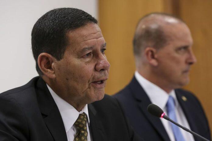 Mourão diz que reforma da Previdência segue este mês para o Congresso_5c59bf09d6c6f.jpeg