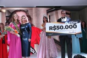 nova miss mato grosso participa de acoes sociais com a primeira dama de cuiaba 5c6af2cb8847f