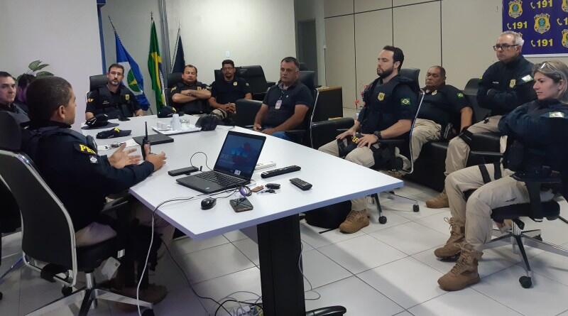 novo superintendente realiza primeira reuniao com efetivo operacional 5c782a3e677e1