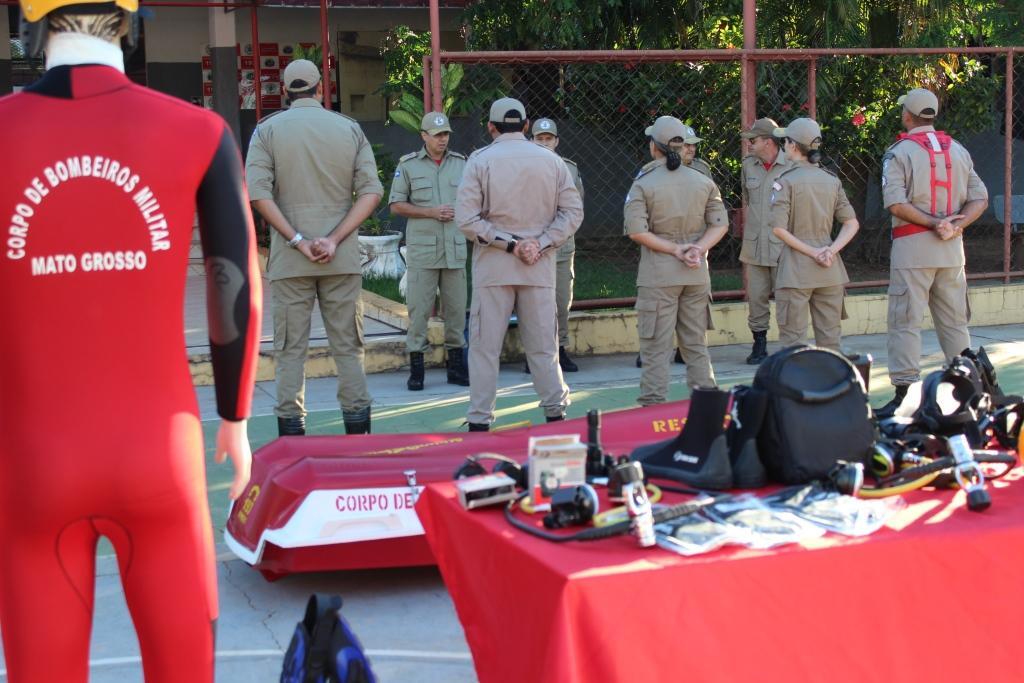 unidades do corpo de bombeiros recebem equipamentos de mergulho e salvamento aquatico 5c5c3493503b9