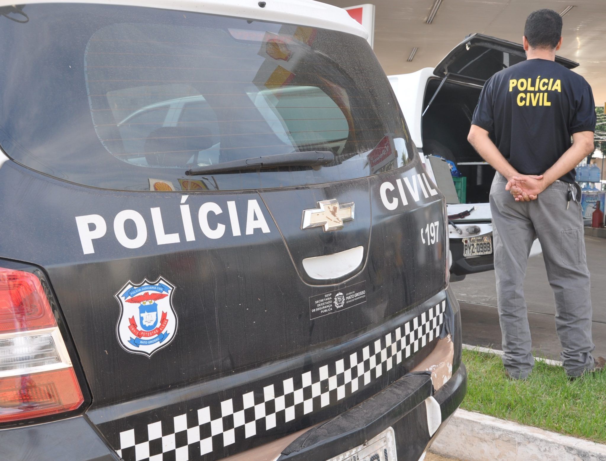 policia e viatura