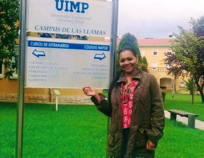 PROFESSORA CRISTIANE
