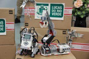 Kits de robótica e de laboratório de ciências vão equipar escolas municipais 82 pref lrv 5