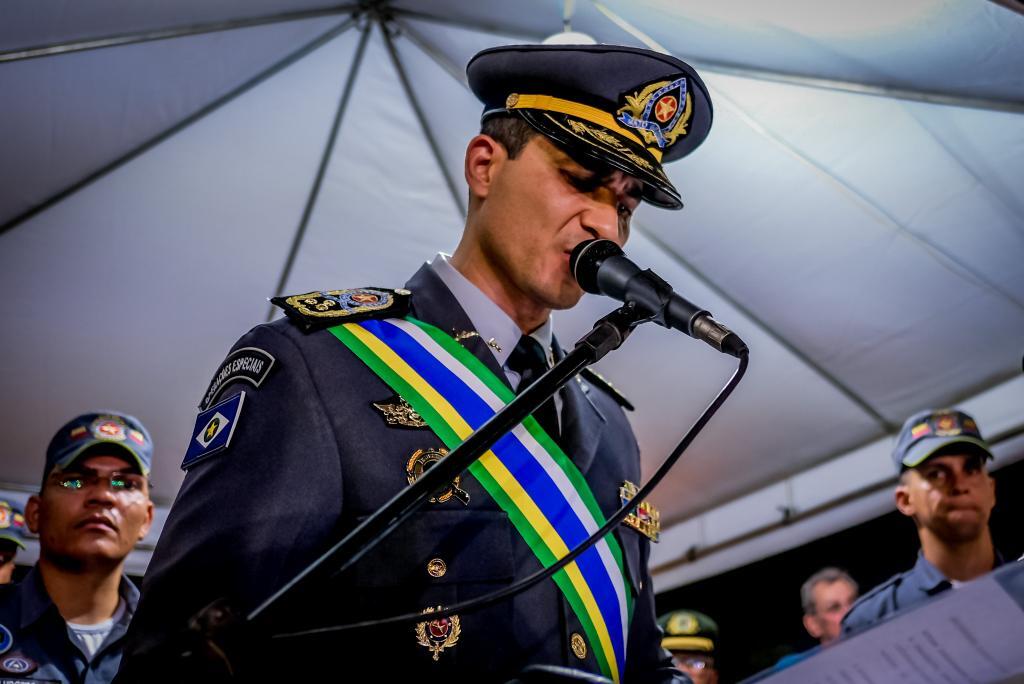 Coronel Assis discursa no aniversário de 184 anos da PM