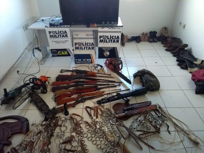 homens sao presos por roubo a fazenda e armas sao apreendidas em tangara da serra 5e348a074acef