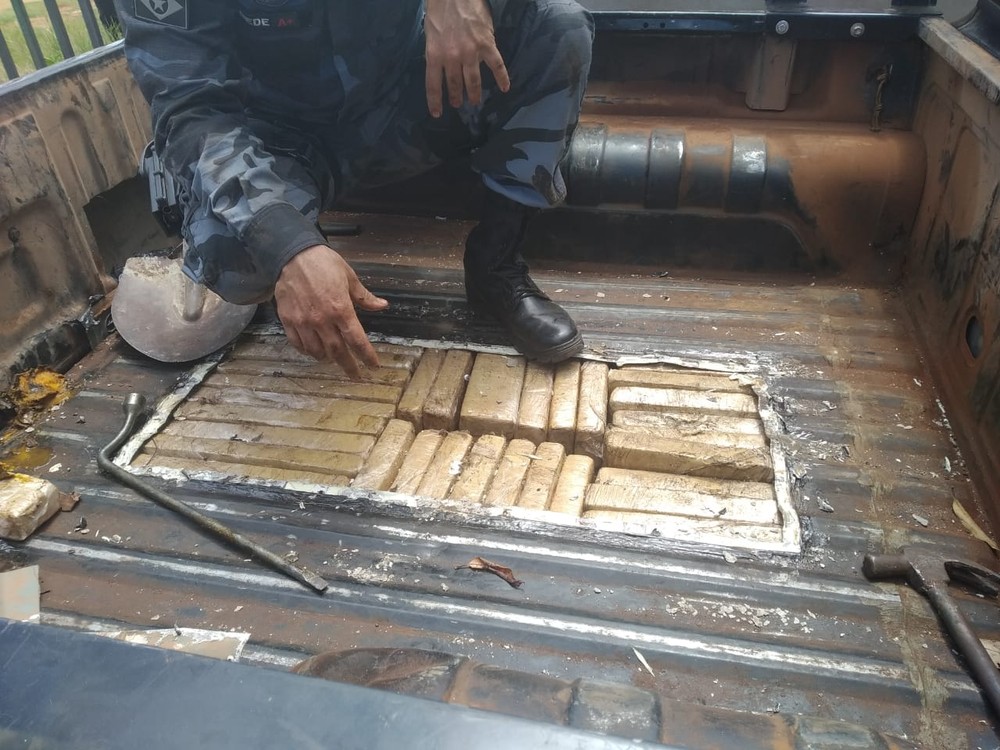Mulheres são presas com 280 kg de droga escondida em fundo falso de caminhonete em MT 83 whatsapp image 2020 01 08 at 09.11.58 1