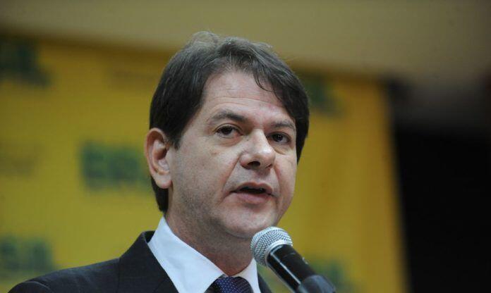 942228-cid gomes_8505