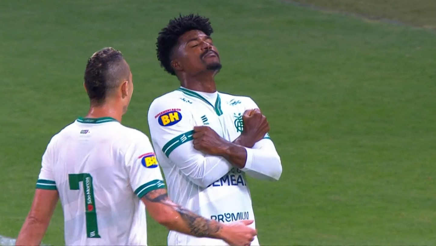 Eduardo Bauermann do América MG dedica gol a Chadwick Boseman o eterno 'Pantera Negra' 2020 08 30 18:43:14