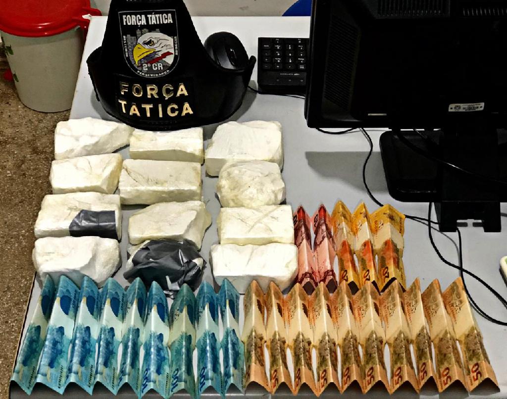 Homem é pego com 12 barras de pasta base de cocaína em Jangada 2020 10 25 14:35:20