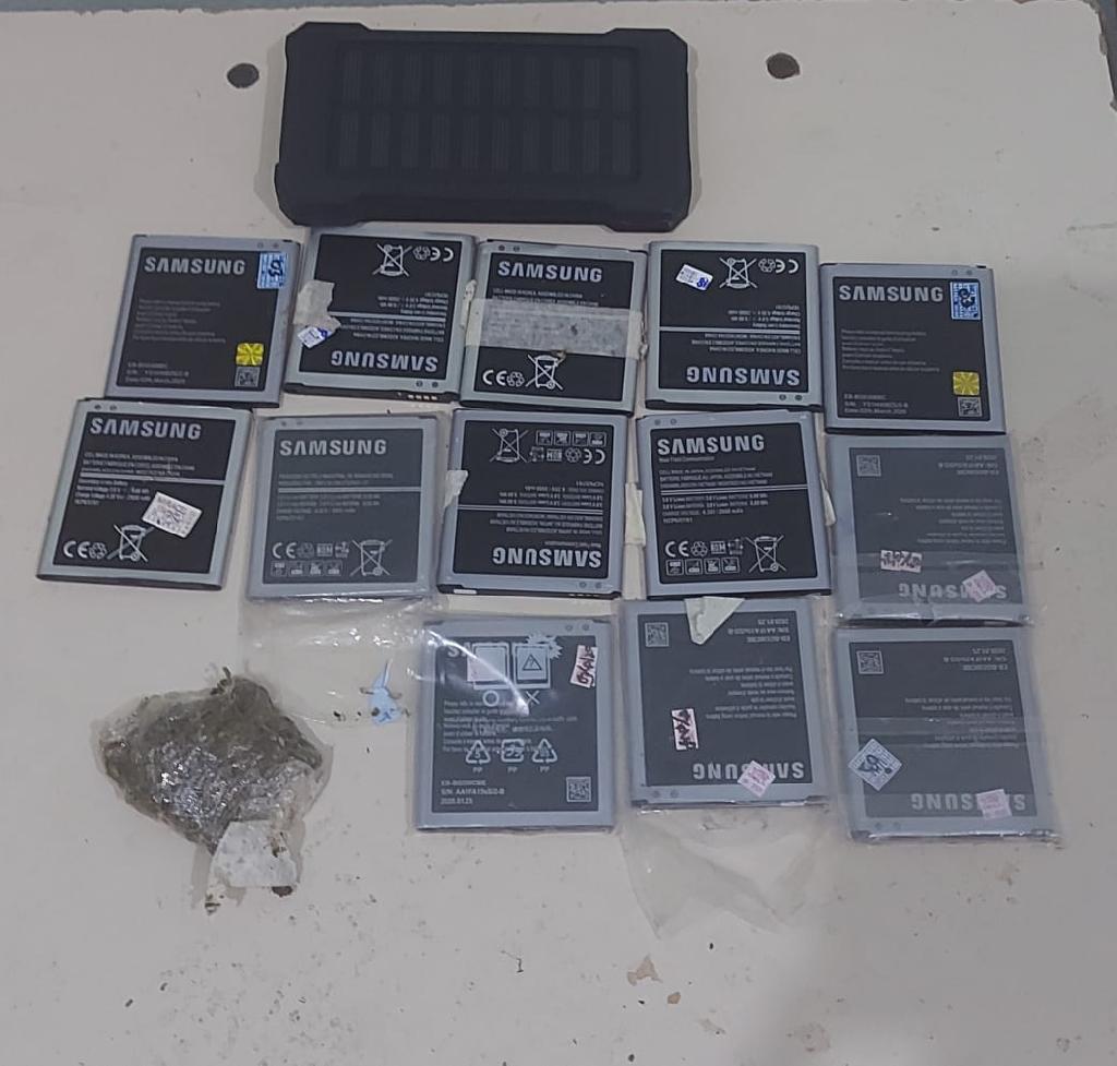Policiais penais interceptam drone com baterias de celulares e droga2020 10 06 18:03:11