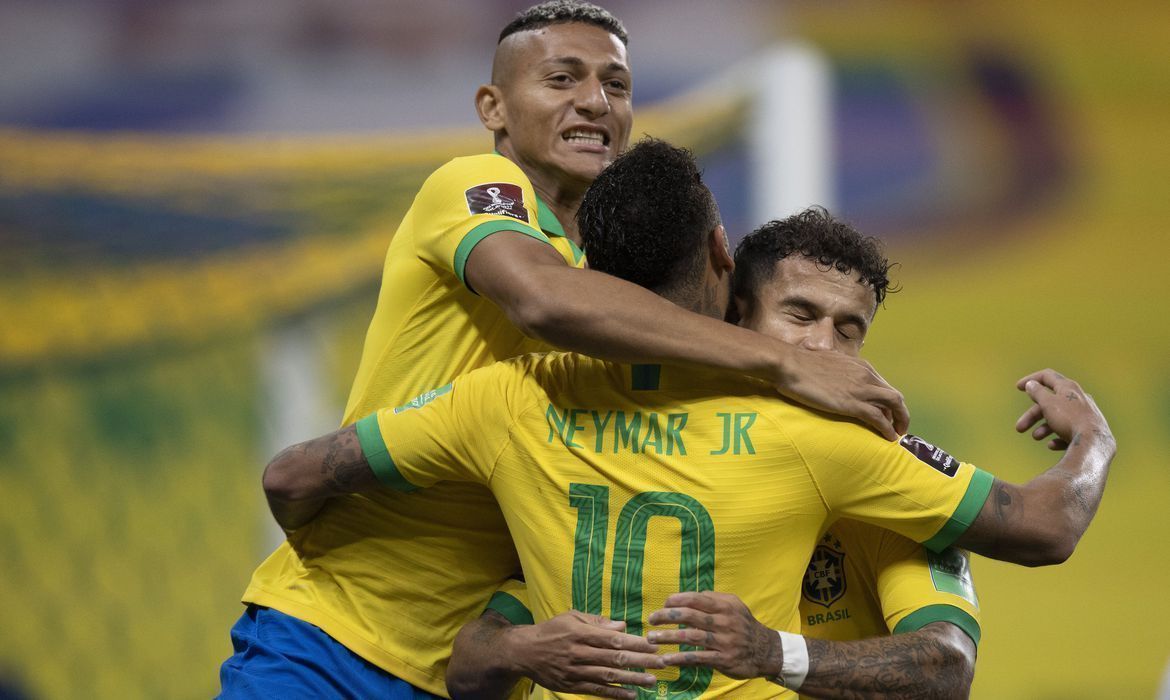 Seleção estreia nas Eliminatórias com goleada de 5 a 0 sobre a Bolívia