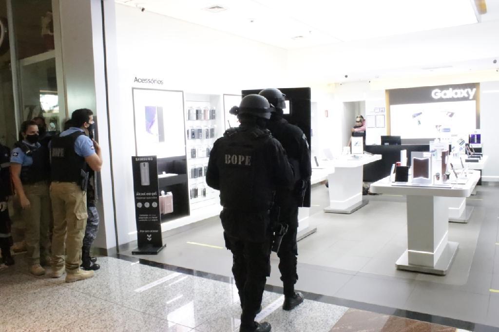 Bope faz treinamento com simulação de roubo com reféns em loja de shopping2020 11 23 12:51:16