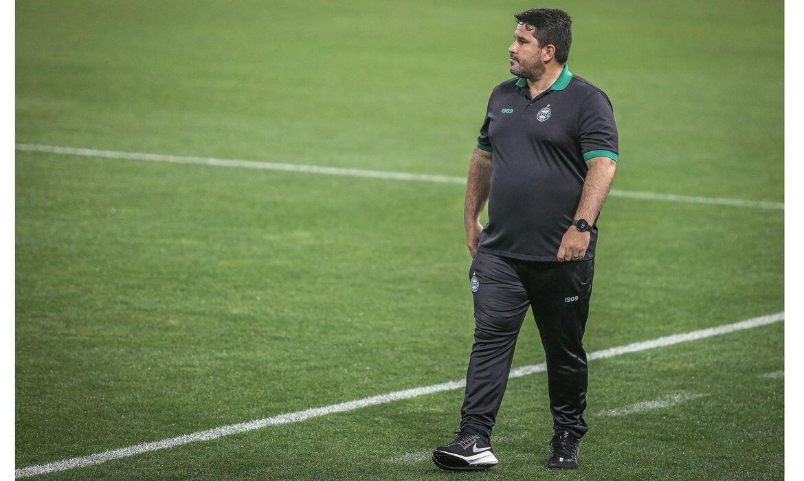 Botafogo demite técnico Ramón Díaz e anuncia volta de Eduardo Barroca