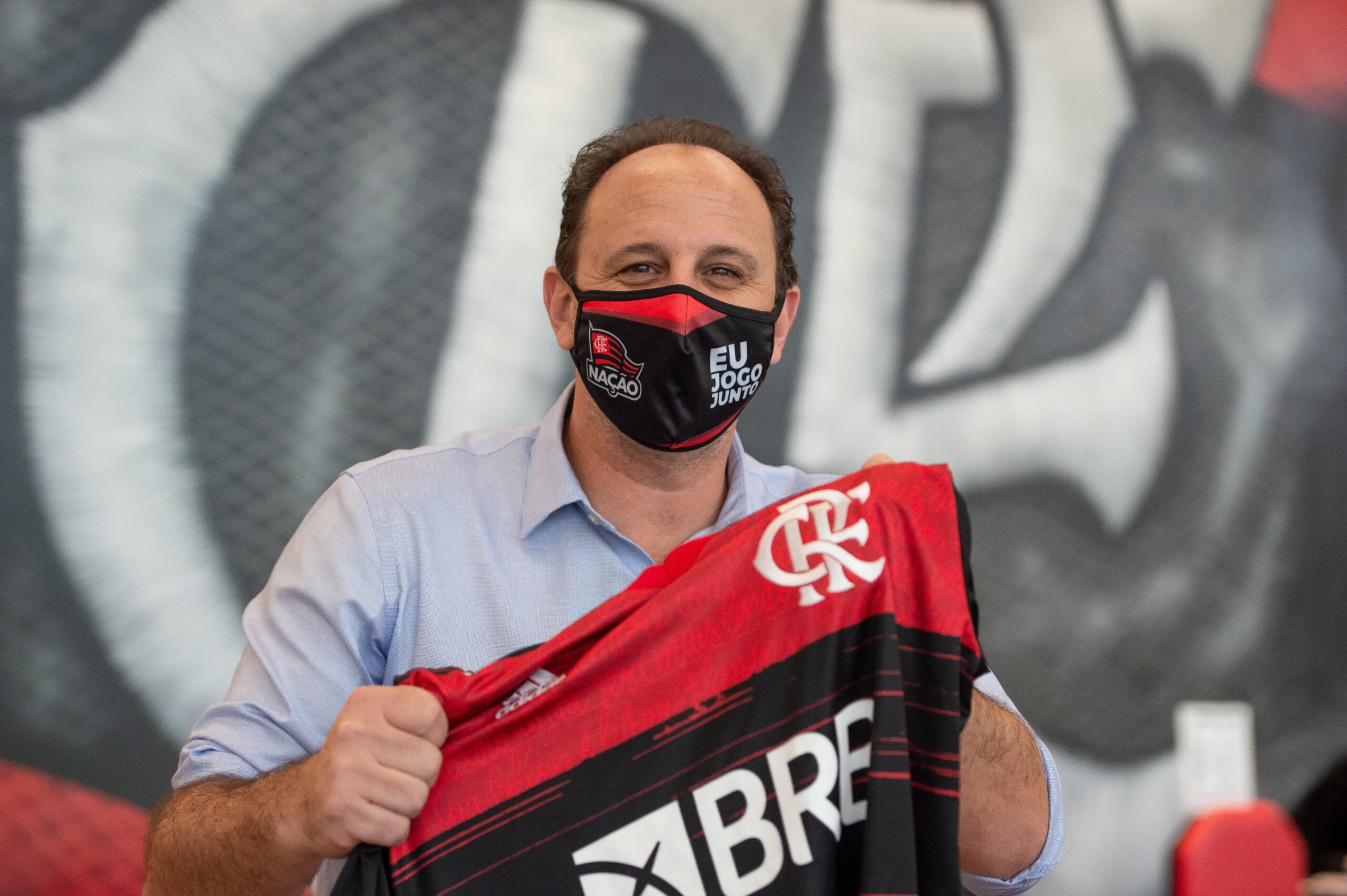 Agora no Flamengo, Rogério Ceni vai receber quase 3 vezes mais que Fernando Diniz no São Paulo 2 Eme4aGSWEAcunXv scaled