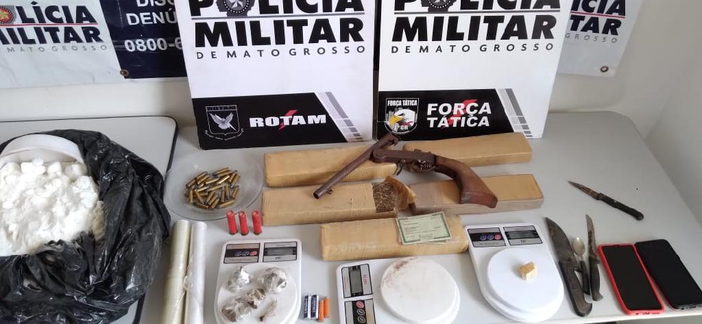 Rotam prende dois e localiza arma e droga enterrada em quintal 2020 11 24 16:01:58