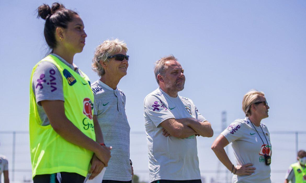 Variedade de culturas impulsiona sonho de vitórias de Pia Sundhage