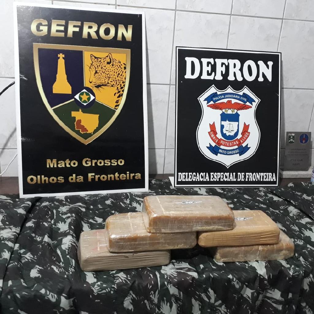 Gefron e Defron apreendem drogas e recuperam veículo e televisores roubados2020 12 18 10:35:09