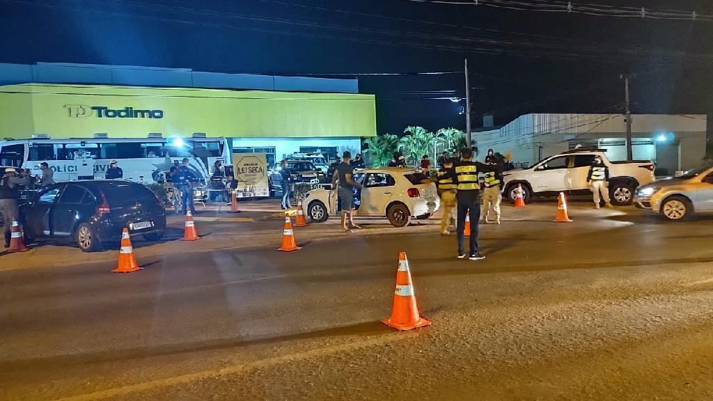 Operação Lei Seca prende três pessoas por embriaguez ao volante em Cuiabá 2020 12 03 11:44:47
