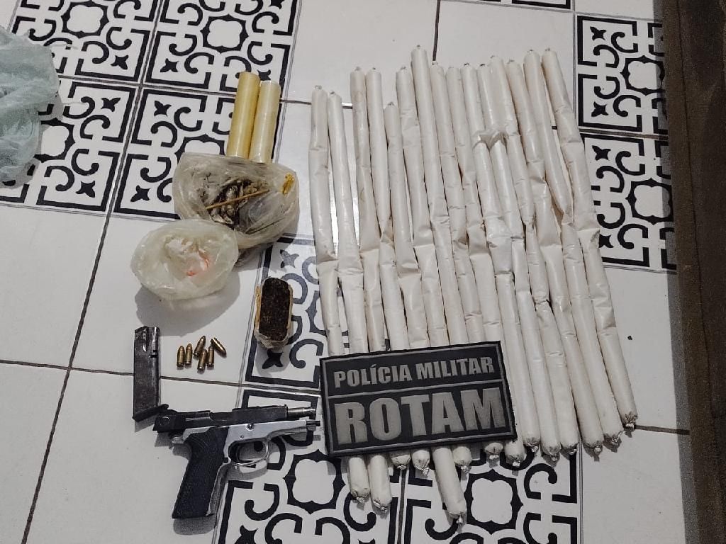 Rotam prende suspeito com 15 “bananas” de dinamite droga e arma de fogo 2020 12 29 16:51:19