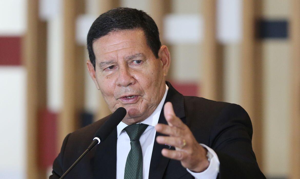 Vice presidente Hamilton Mourão testa positivo para covid 19