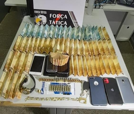 For%C3%A7a T%C3%A1tica encontra anota%C3%A7%C3%B5es de contabilidade e atividades criminosas com dupla em Rondon%C3%B3polis 2021 01 27 18:51:07