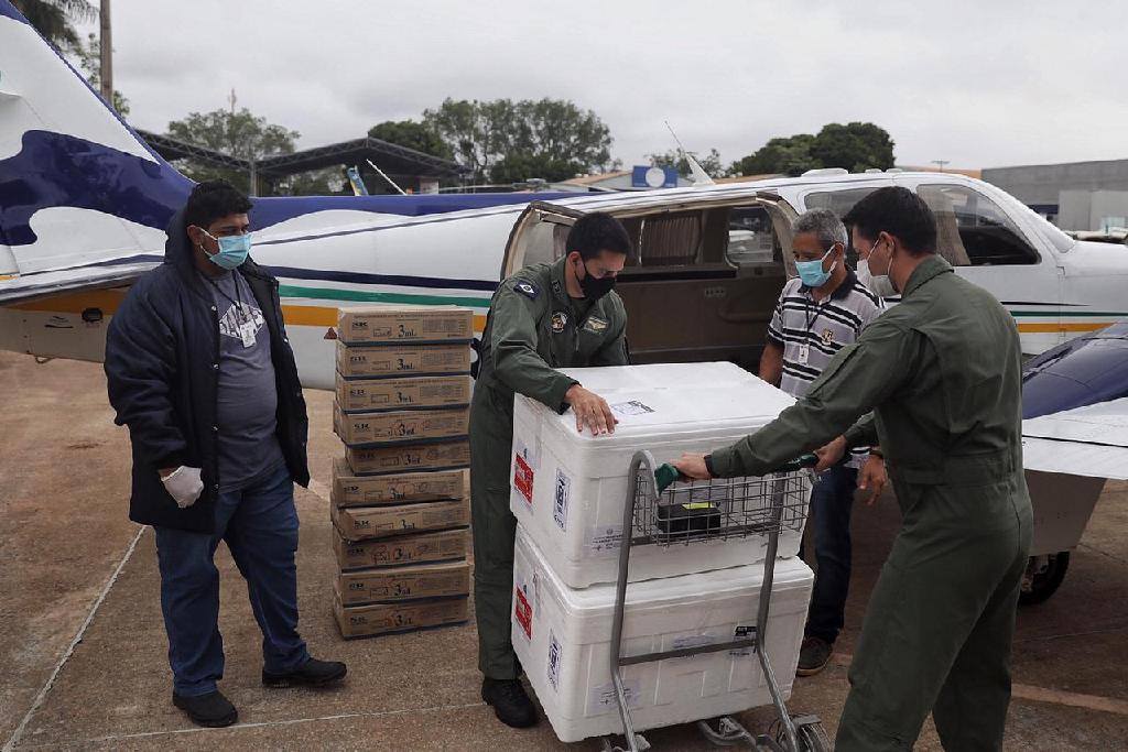 Forças de segurança garantem transporte escolta e guarda das vacinas em apoio à Secretaria de Saúde2021 01 30 10:56:38