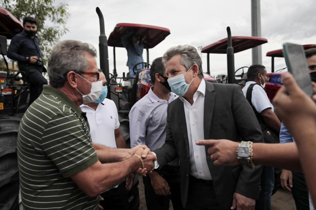 Governador: “Com esse apoio as famílias da Agricultura Familiar vão poder produzir mais e com maior qualidade”2021 01 22 13:09:15