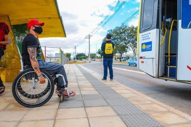 Projeto prioriza pessoas com deficiência professores e policiais na vacinação contra Covid 19 2021 01 22 08:06:09