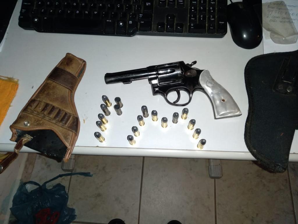 Homem é preso por ameaçar desafeto com revólver na porta de delegacia em Alto Garças2021 02 24 19:05:04