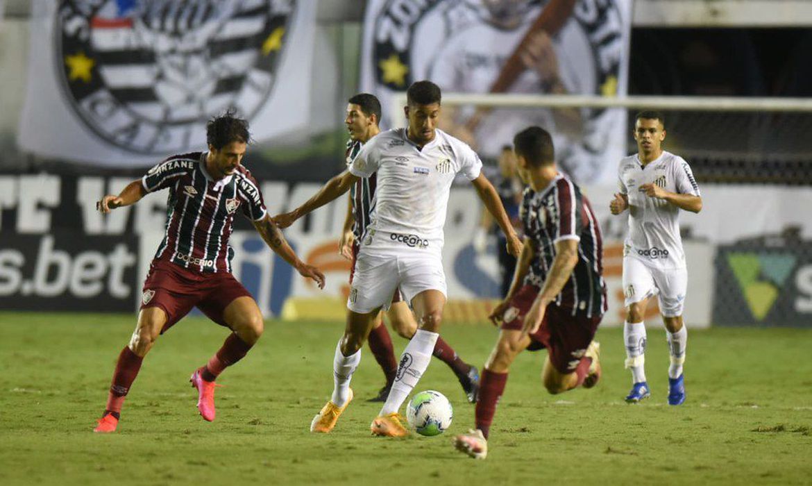 Santos empata com Fluminense e Grêmio se garante na pré Libertadores