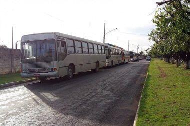 ônibus escolar