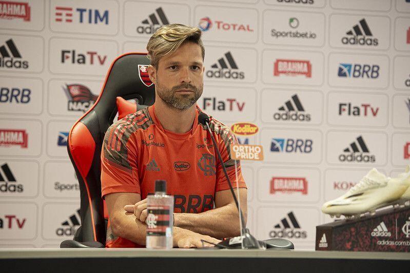 Diego Ribas acredita que mentalidade vencedora deixa Flamengo como favorito a títulos 2 50999437169 3d5e180e4d c