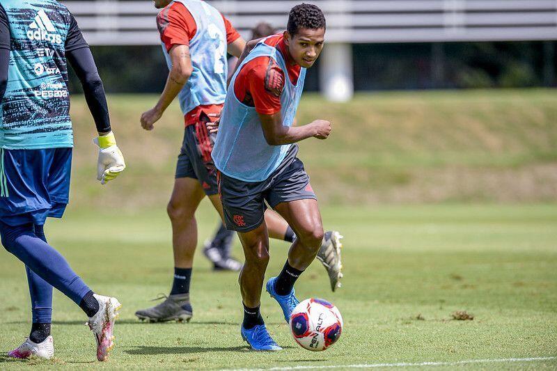 João Lucas e Hugo Souza retornam antes do previsto e podem jogar clássico no domingo 2 51022709466 f639bef875 c