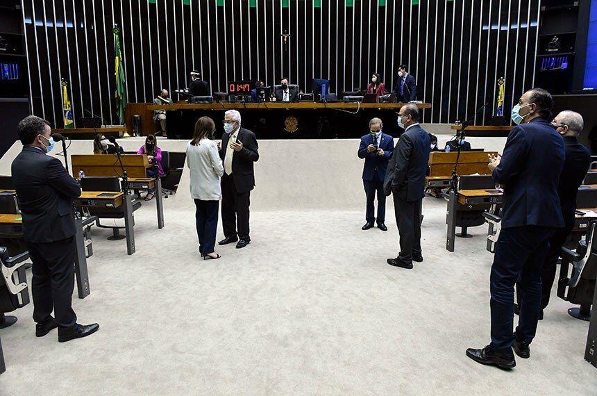 Congresso derruba veto à indenização de agentes da saúde incapacitados pela covid 2021 03 18 12:43:56